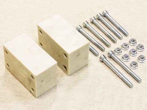 Комплект проставок под серьги рессор, лифт +30мм (капролон)