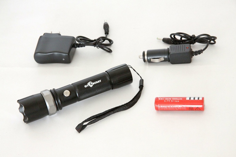 Аллюминиевый светодиодный фонарь с аккумулятором и зарядным устройством.jpeg