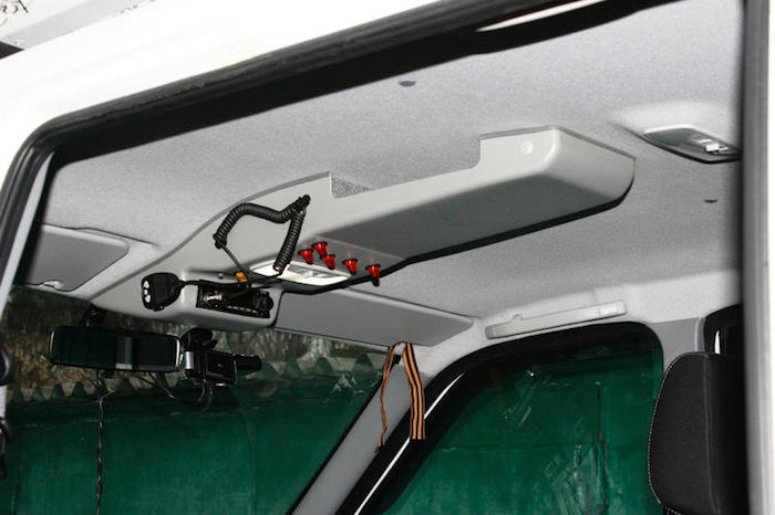 Консоль потолочная для установки р/c УАЗ Патриот рестайлинг 2015, вырез под р/c 140х40 мм, серая.jpg